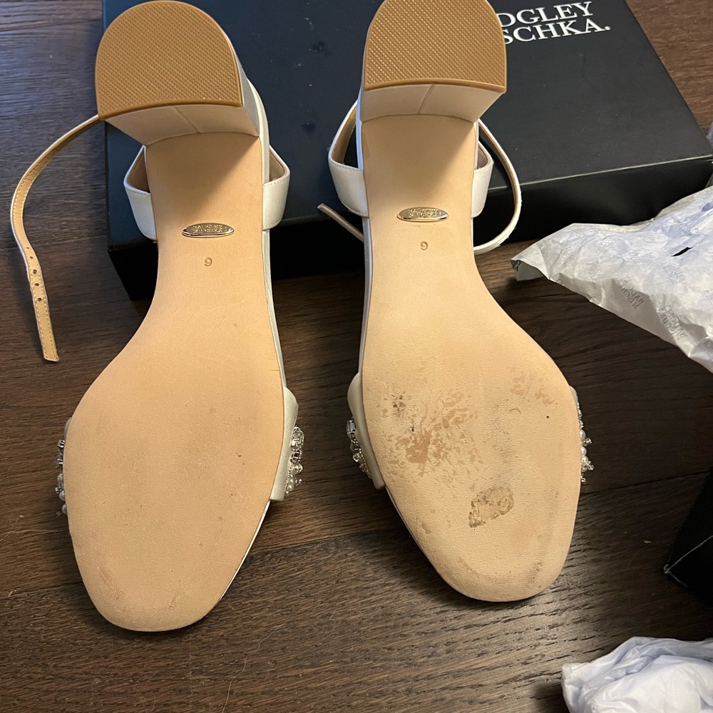 Badgley Mischka Clara Heels Size 9 - Picture 5 of 6